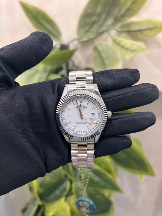 Rolex Date Just - Fond Blanc