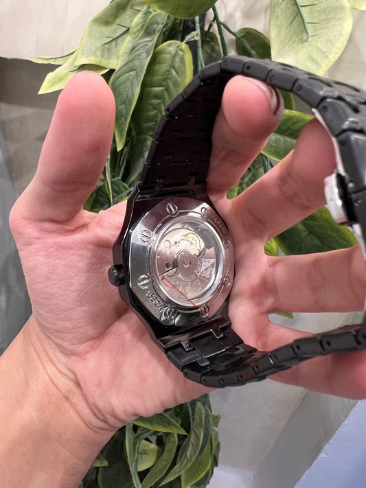 Montre ROYAL OAK – FULL BLACK ÉDITION