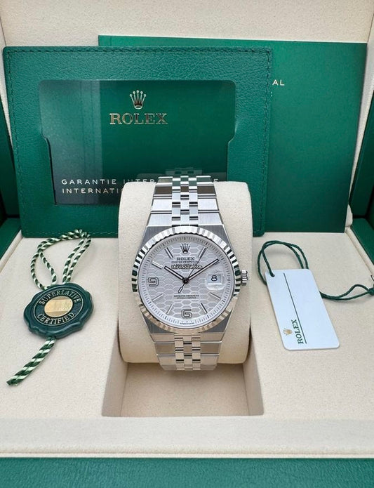 Montre Land Dweller 2025