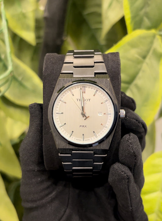 Tissot Prx – Noir & Fond Blanc