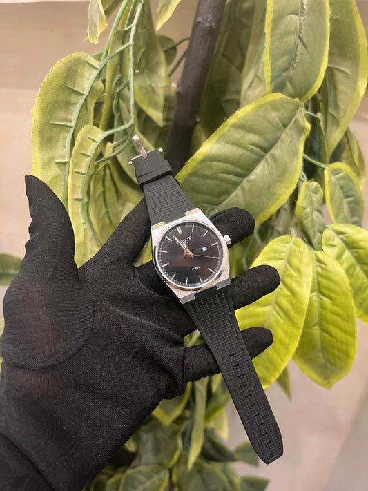 MONTRE PRX – CADRAN NOIR & BRACELET CAOUTCHOUC