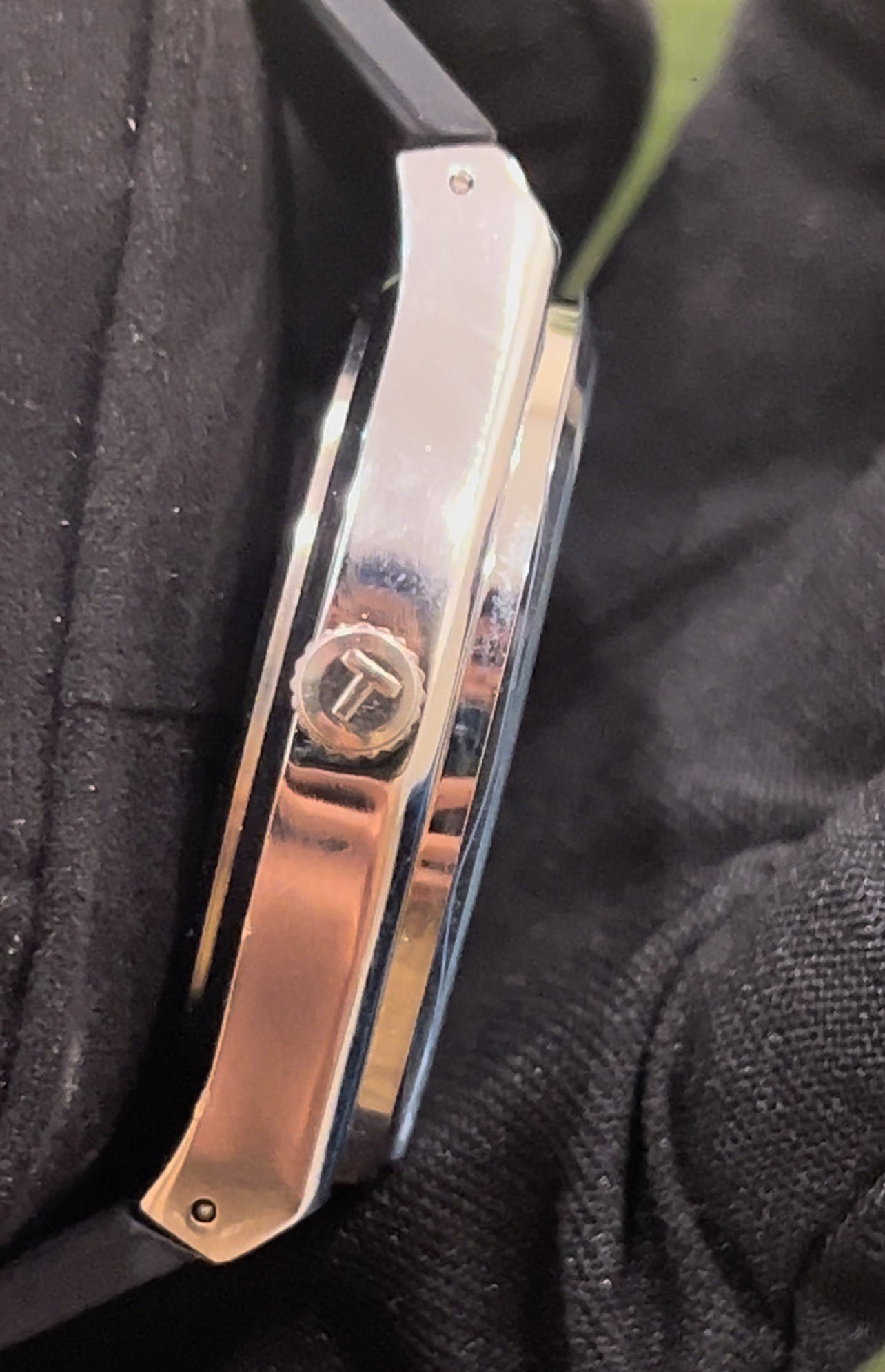 MONTRE PRX – CADRAN NOIR & BRACELET CAOUTCHOUC