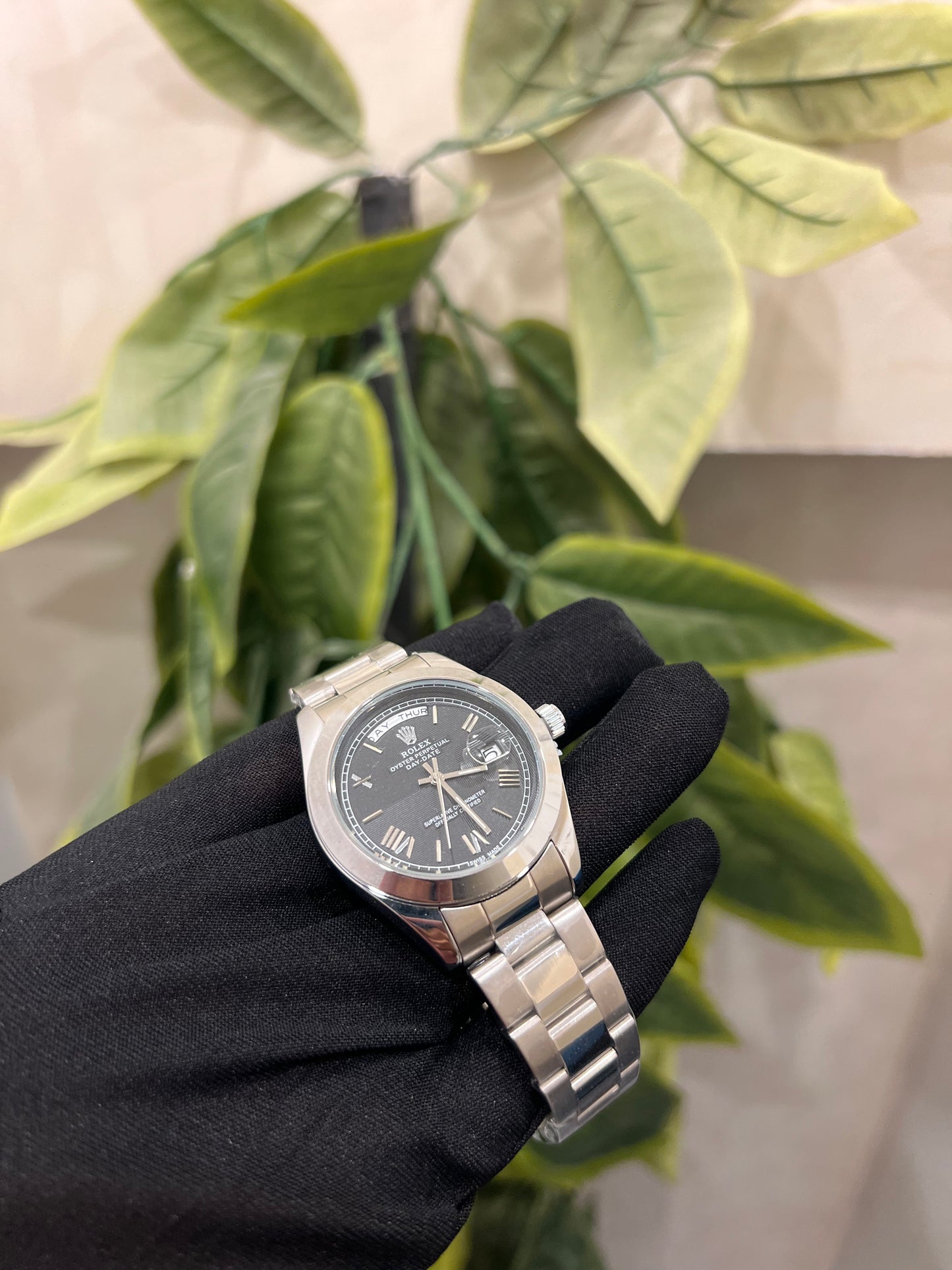 MONTRE DAY-DATE BLACK DIAL