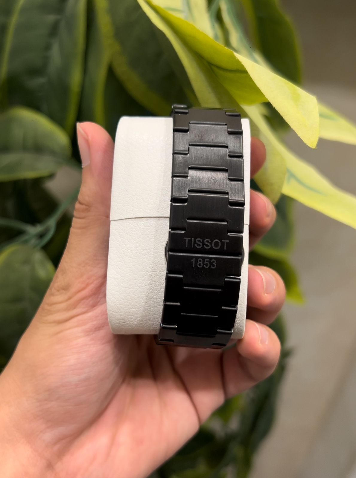 Tissot Prx – Noir & Fond Blanc
